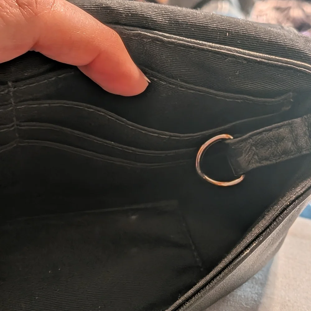Coach Gallery Black Wristlet - Picture 6 of 6